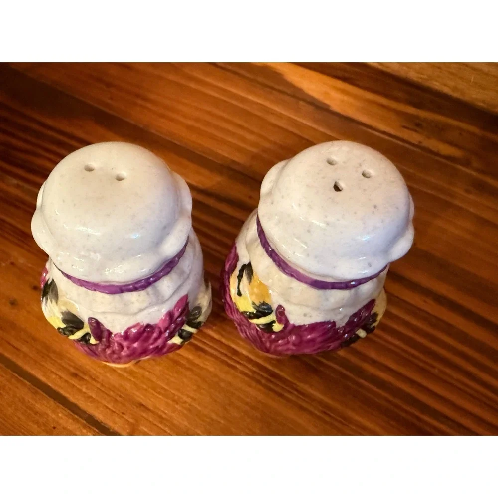 Vintage Ceramic Bee & Purple Flower Salt Pepper Shakers Set Cottagecore